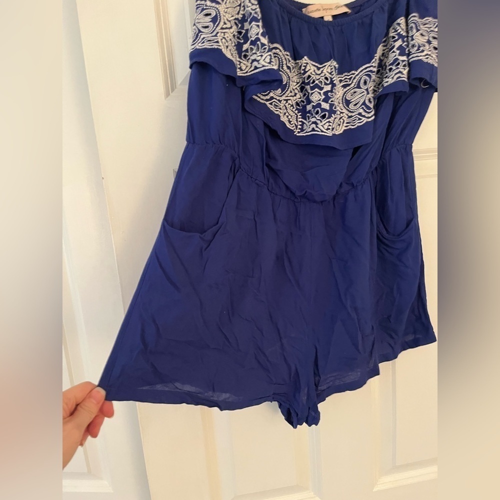 Nanette Lepore Beach Coverup - Picture 5 of 6
